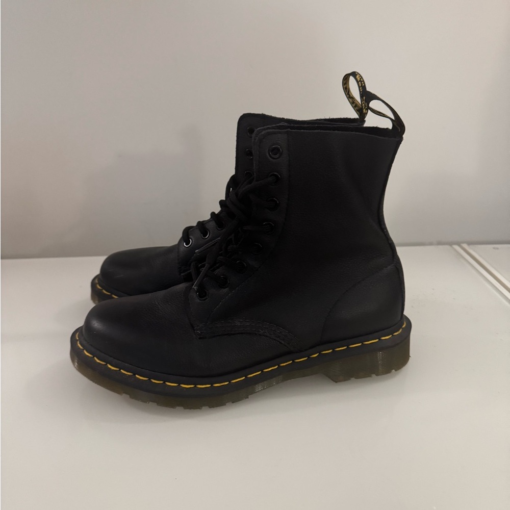Dr. Martens black leather boots brand new Size 9